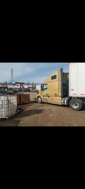 Volvo vnl 670 in Heavy Trucks in Mississauga / Peel Region - Image 2