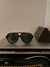 Gucci aviators sunglasses 