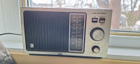 Vintage radio fonctionne
