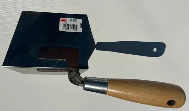 Marshalltown Inside & Outside Corner  Knives – Specialty Taping  in Hand Tools in London - Image 5