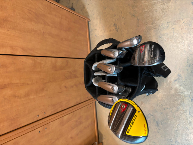 Used Cobra King F9 Iron Set (no 8 Iron), 4 Hybrid, 3-4 Wood, Bag in Golf in Kingston - Image 3