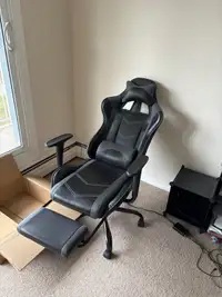 Gaming chair with foot stool