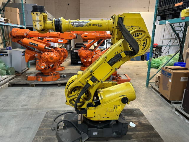 2004 Fanuc R-2000iA 165F 6-Axis Industrial Robot in Other Business & Industrial in Oshawa / Durham Region - Image 2