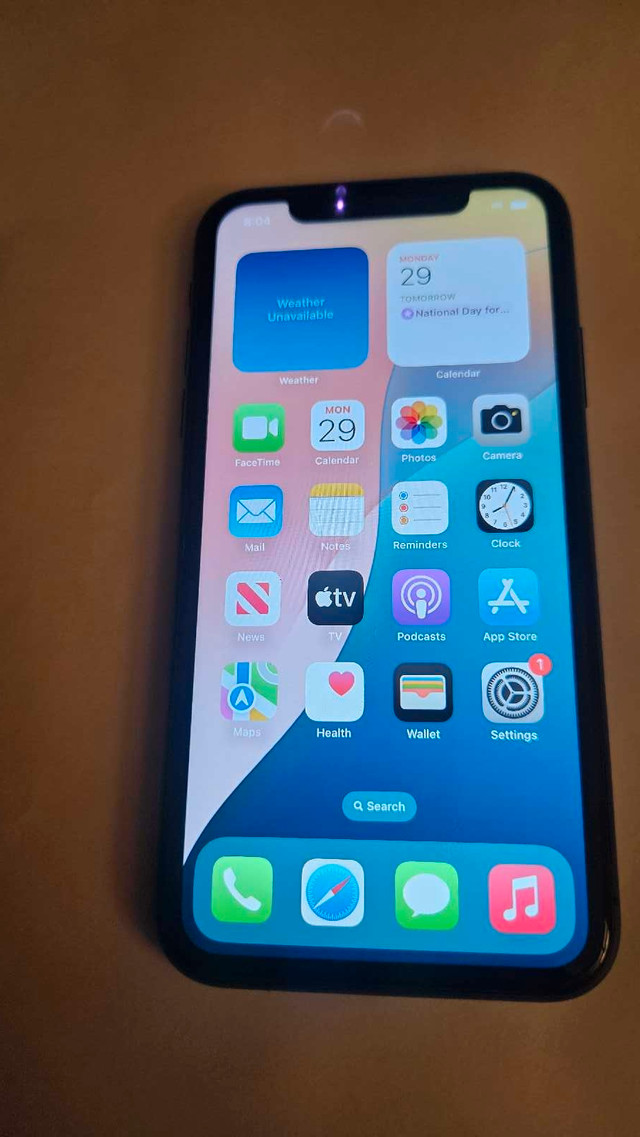 apple iphone 11 64 gb factory unlocked excellent condition in Cell Phones in City of Toronto