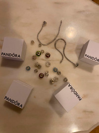 Bracelets Pandora et charmes