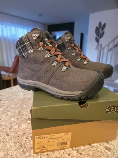 Bottes d'hiver NEUVES femme, View more