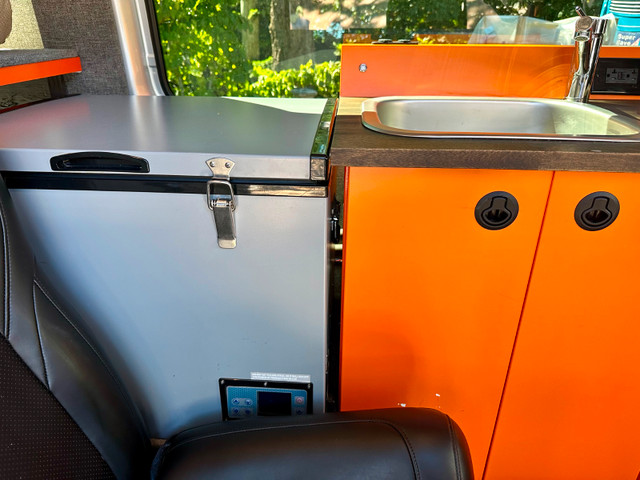 Fully Outfitted 2020 Mercedes Sprinter 4x4 Off-Grid Camper Van in Cars & Trucks in Victoria - Image 4