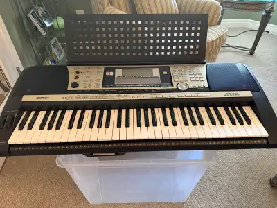 Yamaha PSR-740, View more