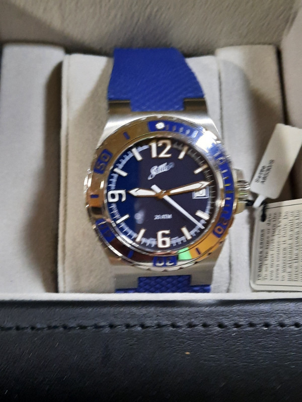 Beautiful NOS Settle automatic diver's watch in Jewellery & Watches in Saskatoon - Image 4