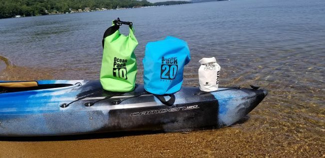 sac waterproof / dry bag / sac étanche a l eau dans Pêche, camping et plein Air  à Laval/Rive Nord - Image 3