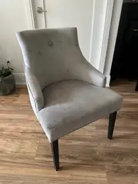 Gray chairs 5x