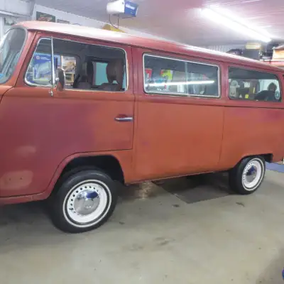 Nice project to finish.. TAKE A TRADE ON BEETLE I have new parts , side marker light, antenna , rear...