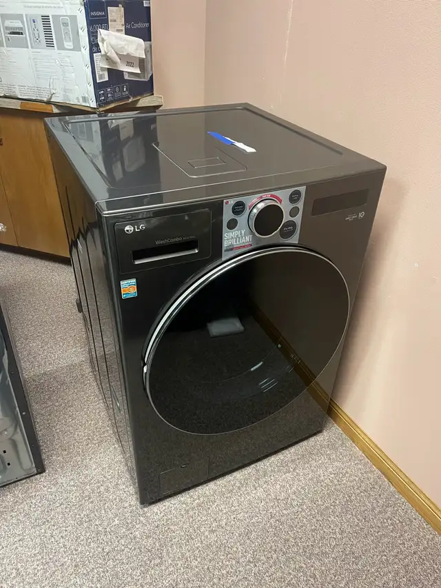 LG 5.7 Cu. Ft. High Efficiency Electric Washer & Dryer Combo in Washers & Dryers in City of Toronto - Image 2