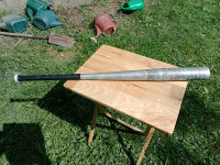 Easton Aluminum Baseball Bat, 33.5"L, Durable, Easy To Use