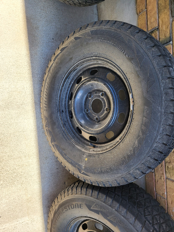 Blizzak DM-V2 winter tires and rims in Tires & Rims in London - Image 4