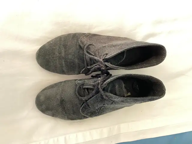 Women's Desert Boots, Black, Size 8 in Women's - Shoes in Markham / York Region - Image 3