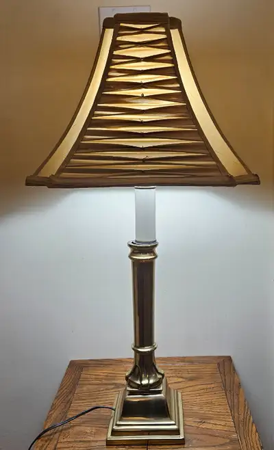 STUNNING GENUINE EDWARDIAN CAST HEAVY SOLID BRASS TALL TABLE LAMP IN EXCELLENT WORKING CONDITION, 30...