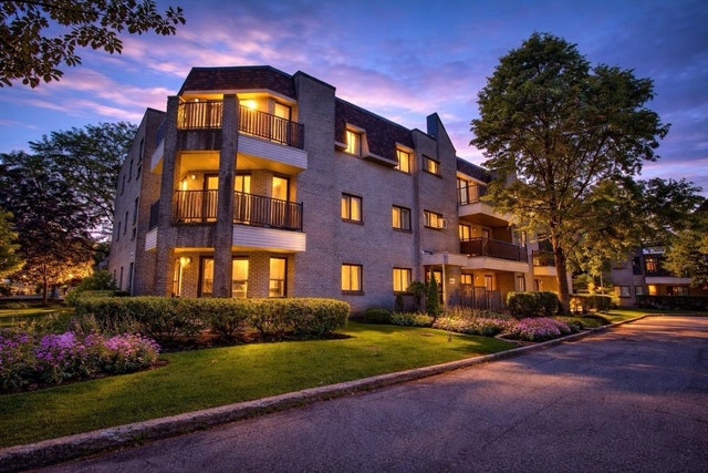 5220 Rue Riviera — photo 1