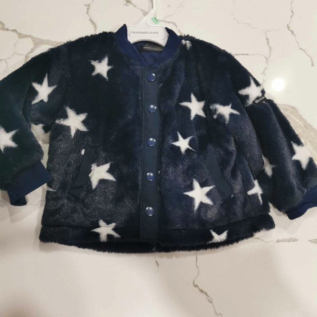 Japan kids Luxury brand Bebe little kids fur jacket in Clothing - 2T in Mississauga / Peel Region