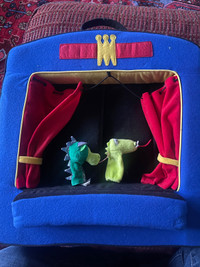 Finger puppet theatre