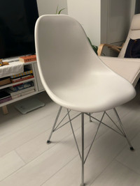 Like New White Chair