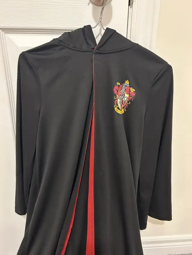 Harry Potter Outfit in Costumes in Oshawa / Durham Region - Image 4