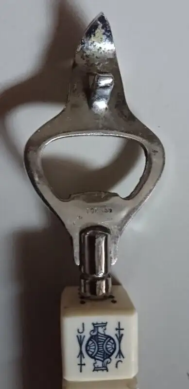 Vintage Bottle/Can Opener with 5 Dice Card Poker Handle in Arts & Collectibles in Oshawa / Durham Region - Image 6