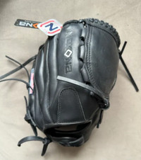 Nokona Pitcher's Custom Japanese Calfskin Baseball Glove