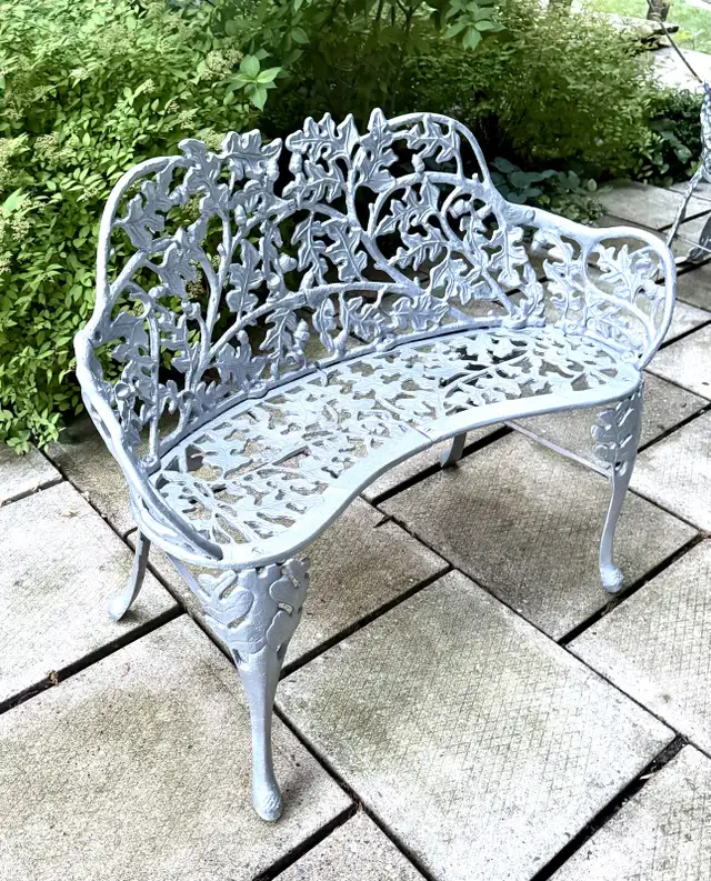 Cast Iron Oak Leaf Motif Bench & Glass Garden Patio/Cafe  in Patio & Garden Furniture in Norfolk County - Image 10