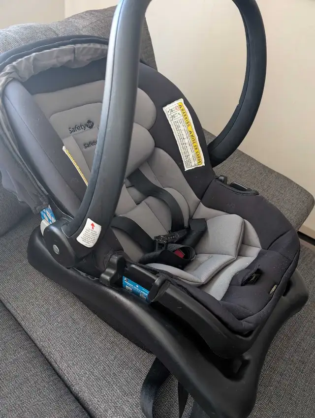 Sièges d'auto safety 1st  in Strollers, Carriers & Car Seats in City of Montréal - Image 3