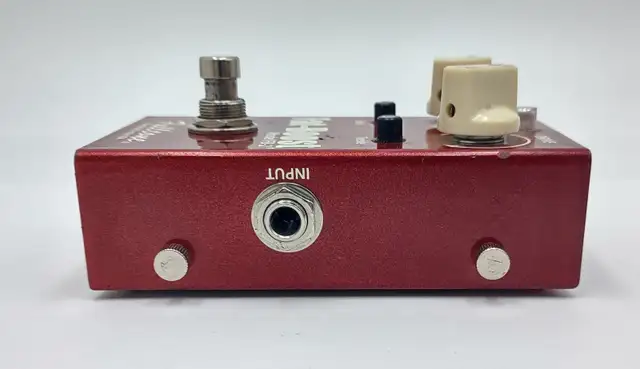 Fulltone Fat-Boost FB-2 Guitar Pedal *Missing 1 Screw in Amps & Pedals in Windsor Region - Image 4