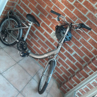 Ladies folding bike-never used 