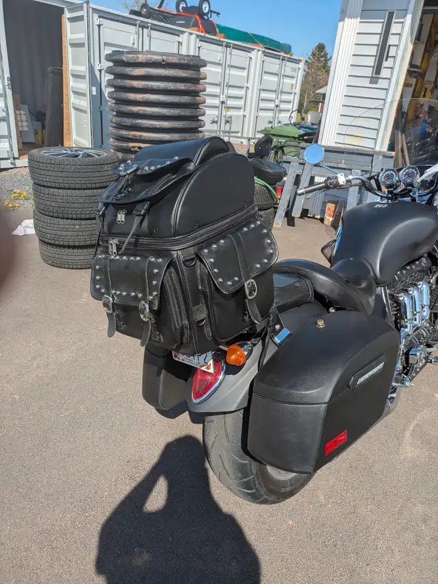 2011 Triumph Rocket 3 Roadster in Street, Cruisers & Choppers in Charlottetown - Image 8