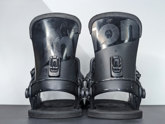 USED - Union Contact Pro snowboard bindings - L (10.5-13) in Snowboard in Markham / York Region