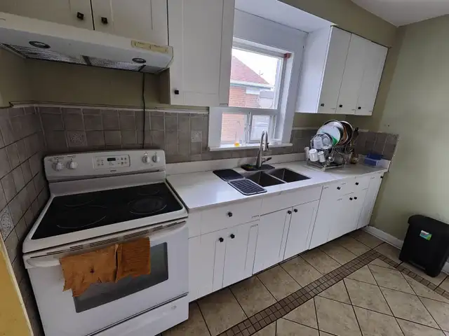 Main Floor Shared room MALES Scarborough in Room Rentals & Roommates in City of Toronto - Image 8