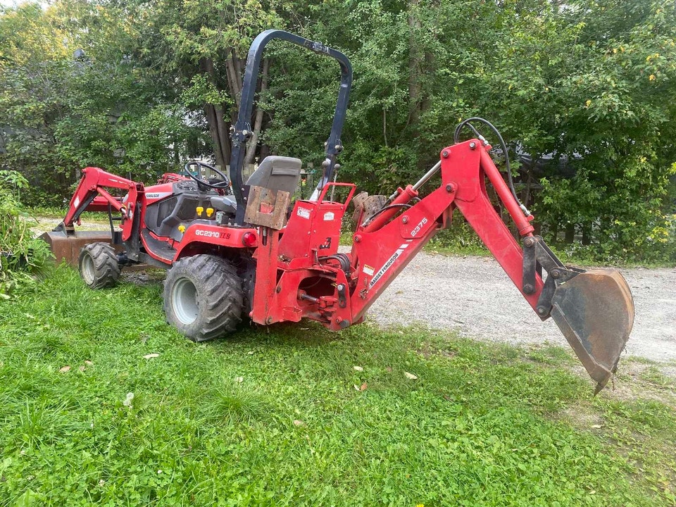 2005 Massey Ferguson GC2310 Tractor Loader Backhoe | Farming Equipment ...