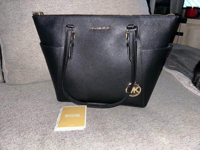 Michael Kors handbag  in Women's - Bags & Wallets in Kingston