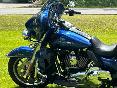 One owner Harley Davidson motorcycle in like new condition. Always had regular maintenance and oil c...