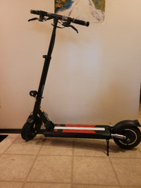 Evolv 1000 watt Electric scooter for sale as is.