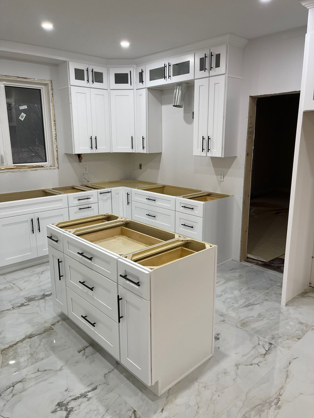 70 % discount on Maple wood kitchen cabinets in Cabinets & Countertops in Oakville / Halton Region