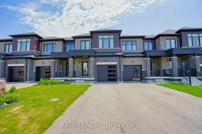 3BR; 2.5Bath; Town for Lease; Binbrook