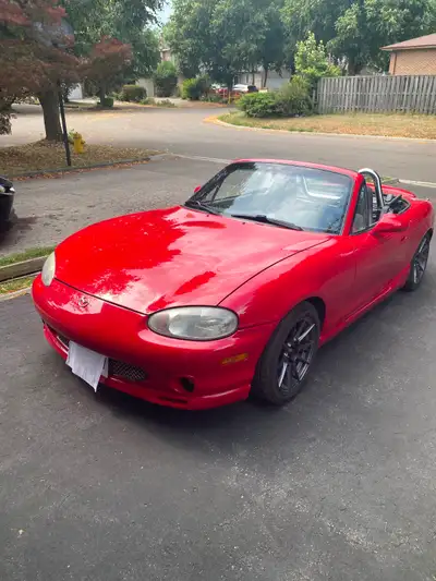 My needs have changed so I’m letting my summer car go. Purchased June 2021 with 107km, used April to...