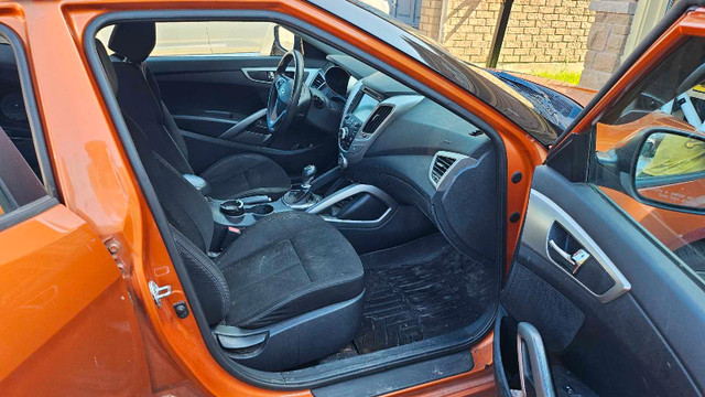 2013 Hyundai Veloster  in Cars & Trucks in Oshawa / Durham Region - Image 4