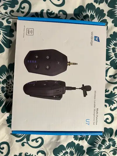WinBridge U7 UHF Wireless Lavalier Microphone set, View more