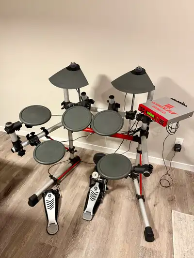 Yamaha DTXpress III Electronic Drum Set (Like new!), View more