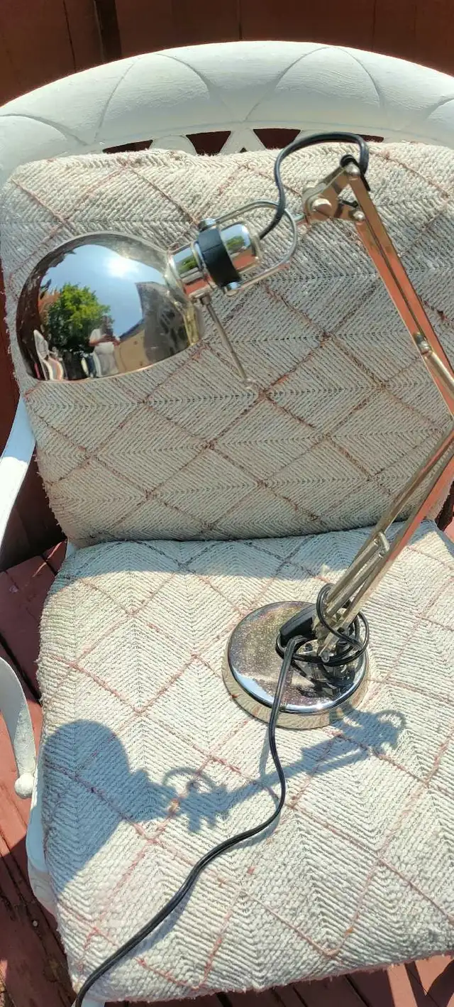 Ikea Desk Lamp in Indoor Lighting & Fans in City of Toronto - Image 2