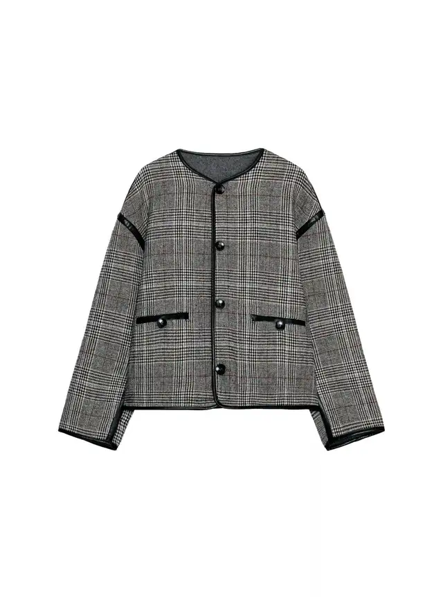 Reversible Faux Leather Piping Jacket~ Size M in Women's - Tops & Outerwear in City of Toronto - Image 2