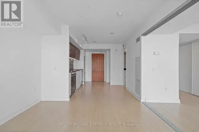 1 Bed, 1 bath & 1 locker - Downtown Toronto Rental63860084707843122