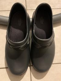 Croc locks safety shoe sz 8W 
