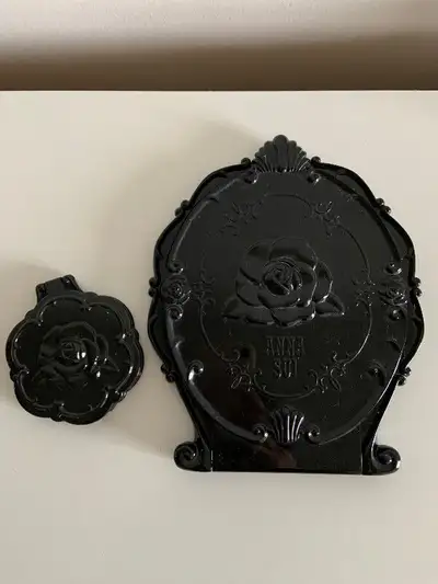 Anna sui Mirrors, View more